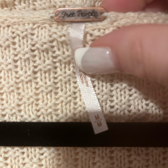 Preowned free people size medium cream, color women’s sweater cardigan - Picture 3 of 3